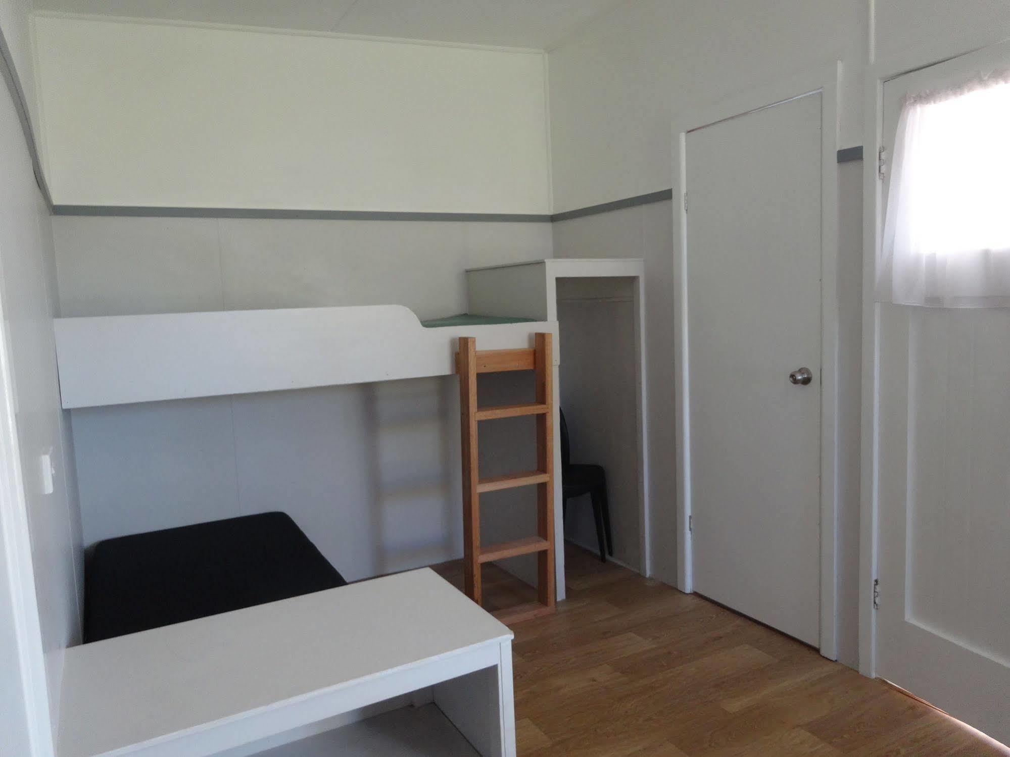 Caseys Beach Holiday Park Sunshine Bay Kültér fotó