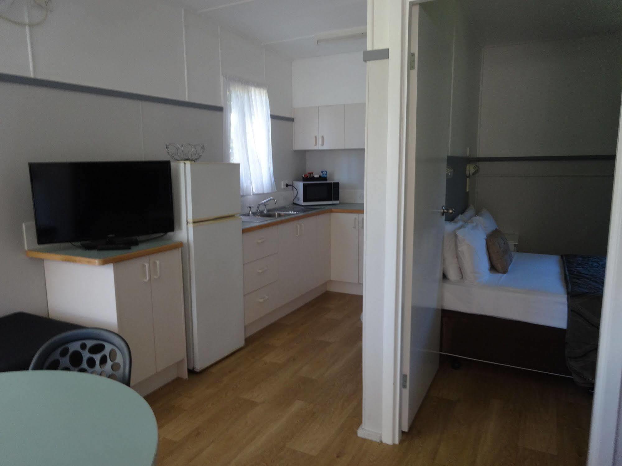 Caseys Beach Holiday Park Sunshine Bay Kültér fotó
